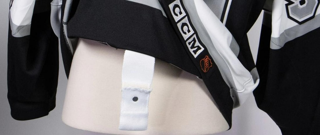 Wayne Gretzky Signed Los Angeles Kings Authentic Game Model Jersey PSA DNA - 5