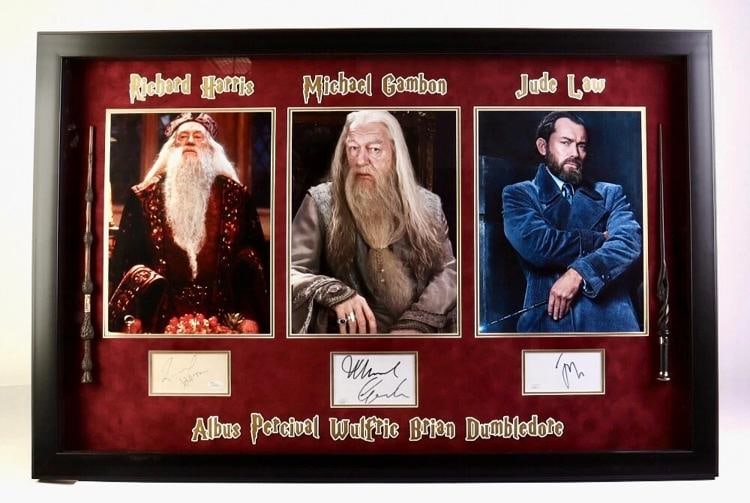 MICHAEL GAMBON RICHARD HARRIS SIGNED PHOTO DISPLAY HARRY POTTER WAND JSA COA 1: Industry MoviesObject Type PhotographOriginalReproduction OriginalSigned by Michael GambonAutograph Authentication James Spence JSAMovie Harry PotterSigned YesCountry of Origin United States 