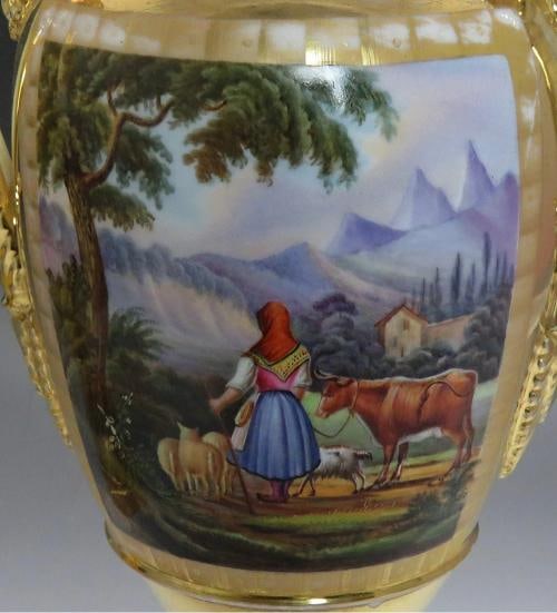 c1830s Fantastic Pair Paris Porcelain Gilt Hand Painted Grecian Urns - 3