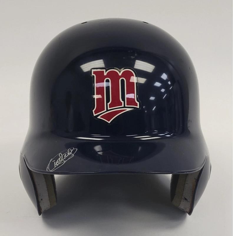 Kirby Puckett Signed Minnesota Twins Game Model Baseball Helmet Beckett: Sport BaseballPlayer Kirby PuckettSigned YesOriginalReprint OriginalAutograph Authentication Beckett Authentication Services BASProduct HelmetTeam Minnesota TwinsCountry of Origin United States 