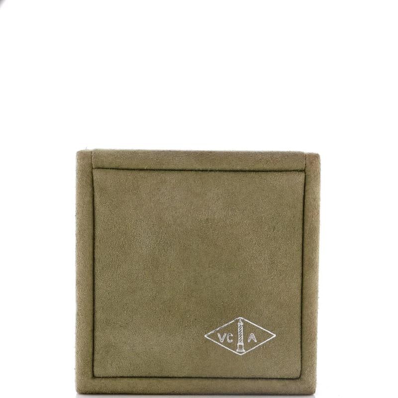 Van Cleef Arpels Sweet Alhambra Bracelet 18K Yellow Gold and Mother of Pearl - 2