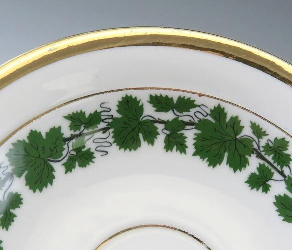 Fantastic 17pc Meissen Full Green Vine Gilt Tea Coffee Cup and Saucer Set - 3