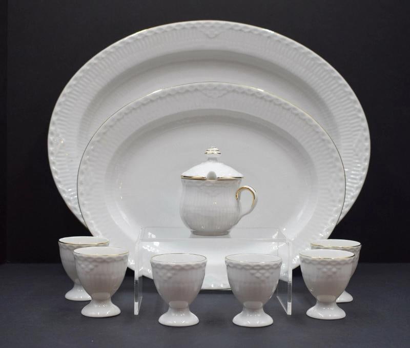 Royal Copenhagen-White Fluted Half Lace w/ Gold Trim 90 Pieces Service For 12 - 3