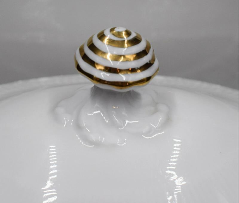 Royal Copenhagen-White Fluted Half Lace w/ Gold Trim 90 Pieces Service For 12 - 8