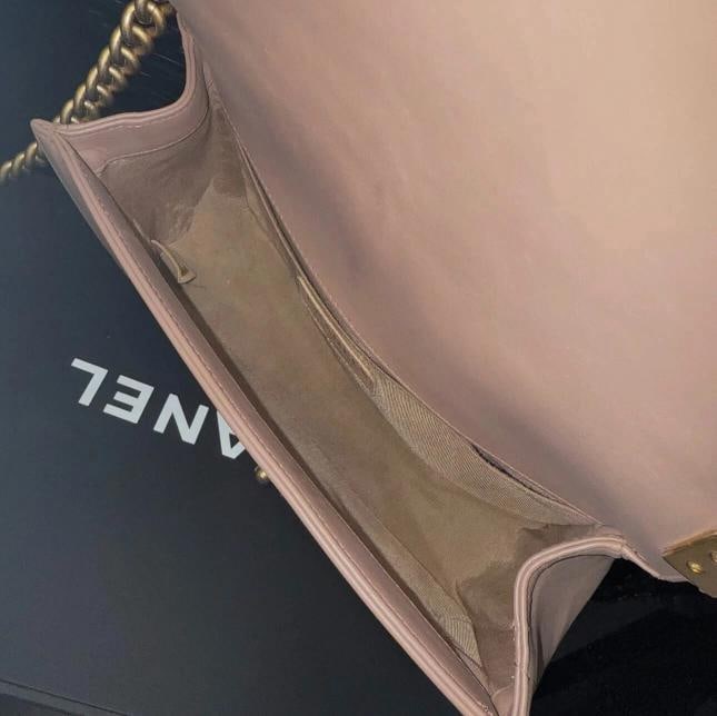 Chanel Old Medium Blush Lambskin Boy Bag quilted (2017-2018) - 9