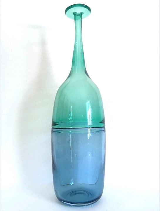VTG RARE MID CENTURY MODERN VENINI INCALMO 2 TONE MURANO LARGE ART GLASS BOTTLE: MEASURES 5 1/2" DIA X 20" H.. Condition: Used,Country of Origin: Italy,Features: LARGE SIZE,Material: Glass,Glassmaking Technique: INCALMO,Type of Glass: Blown Glass,Production Style: Art Glass,City o