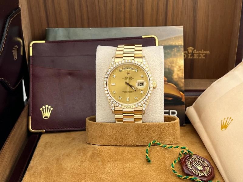 Rolex Day Date President 18138 Factory Diamond Dial Bezel & Lugs 18K Yellow Gold - 6
