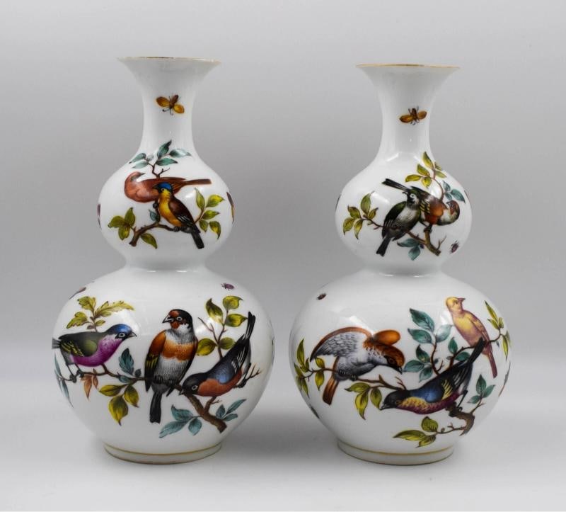 Pair of Dresden Helena Wolfson Hand Painted Bird Vases with A/R Mark - 4