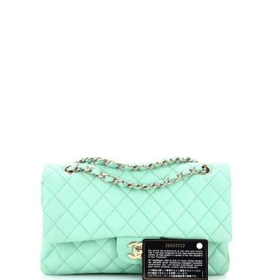 Chanel Classic Double Flap Bag Quilted Caviar Medium - 2