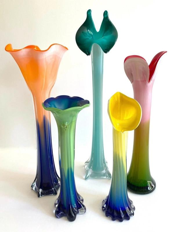 VTG 1990'S POST MODERN ART GLASS MULTICOLOR FLOWERS CONTEMPORARY VASES - 5PC SET - 10