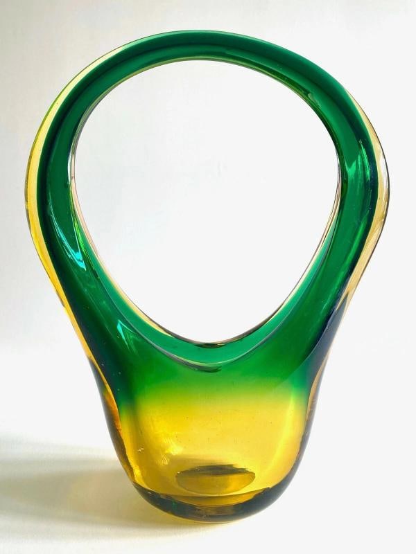 MID CENTURY MODERN SEGUSO MURANO ART GLASS SOMMERSO SCULPTURAL BASKET BOWL VASE: MEASURES 10" W X 4" D X 13" H. Condition: Used,Country/Region of Origin: Italy,Material: Glass,Glassmaking Technique: Sommerso,Type of Glass: Hand Blown Glass,City of Origin: Murano,Brand: Archimede
