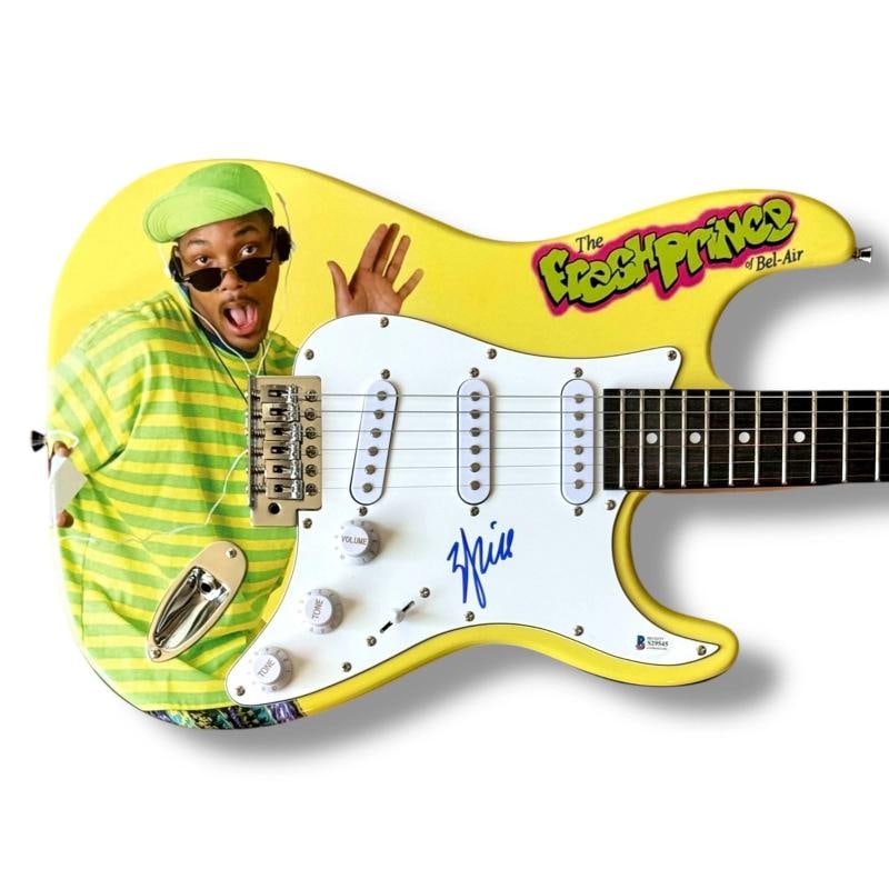 Will Smith Signed Guitar Custom Graphics Beckett COA The Fresh Prince of Bel-Air: Industry: Music,Signed: Yes,Autograph Authentication: Beckett,Original/Reproduction: Original,Country of Origin: United States Signer: Will Smith (The Fresh Prince of Bel-Air) Item Type: Full