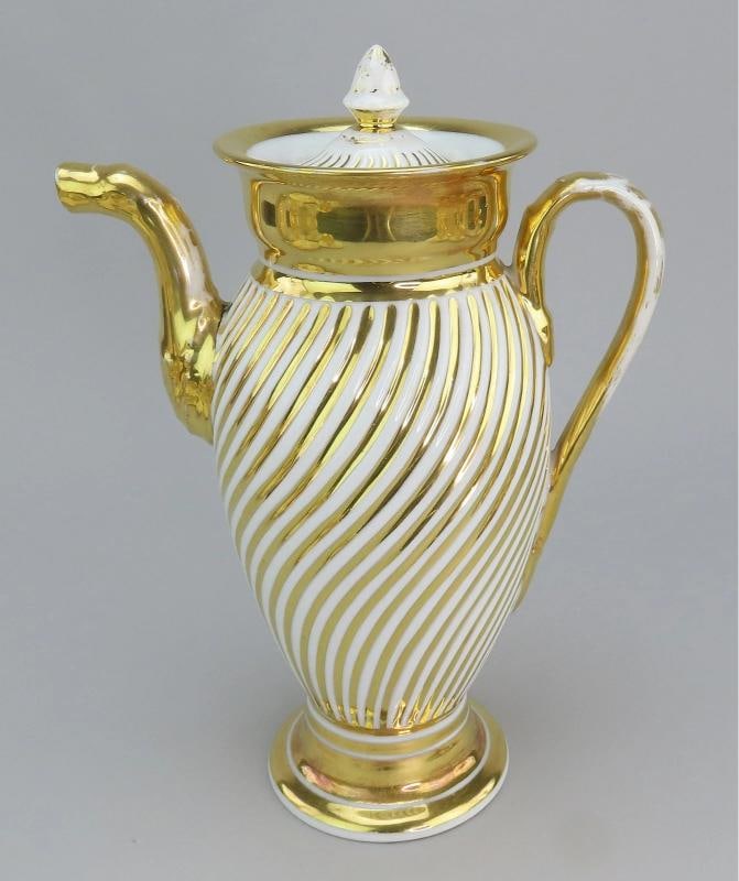 Excellent c1820s 22pc French Gilt Swirl Tea Set Cups Saucers More - 2