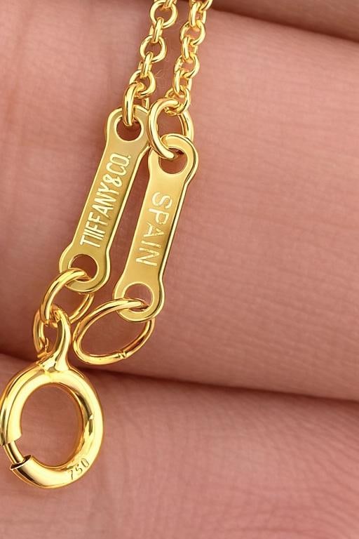 TIFFANY & Co. Elsa Peretti 18k Yellow Gold Starfish Pendant Necklace - 10