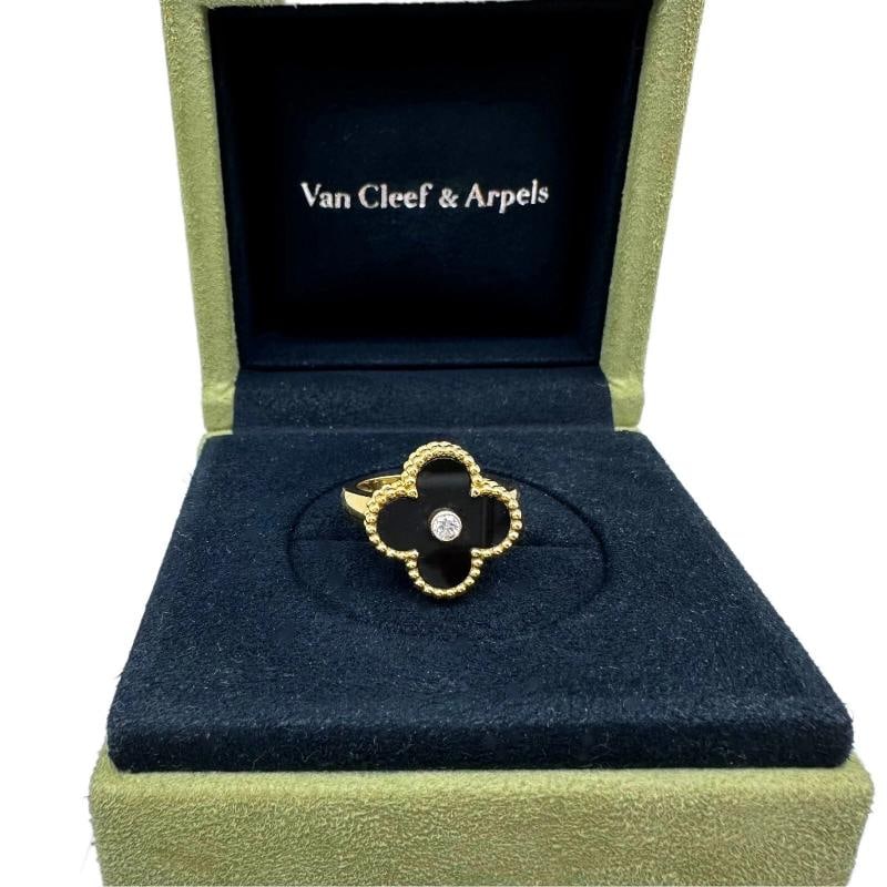 Van Cleef & Arpels Vintage Alhambra Black Onyx Diamond Ring 18k Gold COA Box - 4