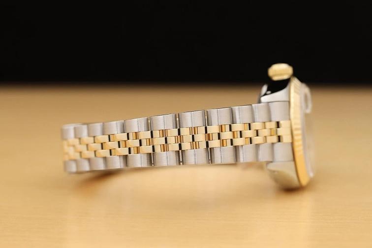 ROLEX LADIES DATEJUST 69173 WHITE MOTHER OF PEARL SAPPHIRE 18K GOLD STEEL WATCH - 8