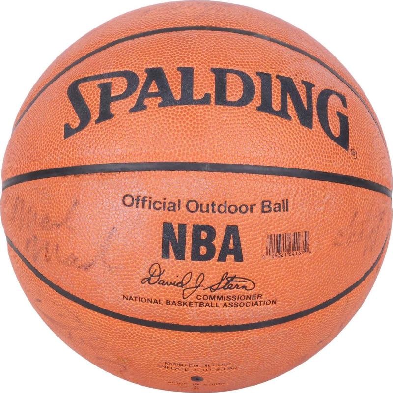 Kobe Bryant 2000-01 Los Angeles Lakers NBA Champs Team Signed Basketball PSA - 4