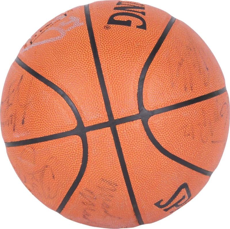 Kobe Bryant 2000-01 Los Angeles Lakers NBA Champs Team Signed Basketball PSA - 5
