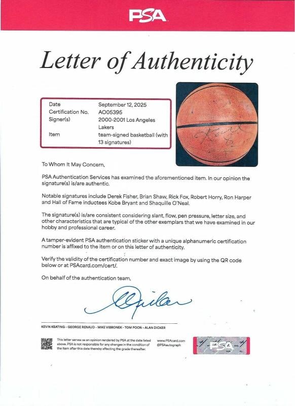 Kobe Bryant 2000-01 Los Angeles Lakers NBA Champs Team Signed Basketball PSA - 7