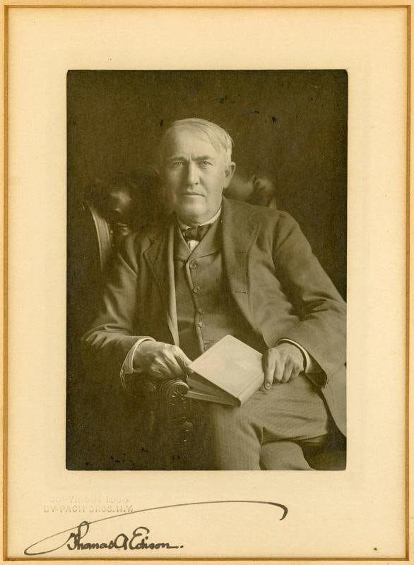 Thomas Edison Signed 9.75" x 7.5" Black & White Photograph (JSA LOA) (1 of 7)