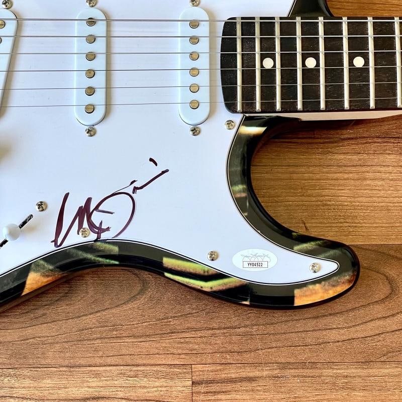 AL PACINO Signed Custom Guitar THE GODFATHER Part II JSA LOA) - 2