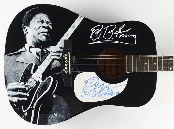 BB KING Signed Custom Guitar (JSA): Industry: Music,Signed: Yes,Autograph Authentication: Beckett,Object Type: Guitar & Guitar Pick,Original/Reproduction: Original,Country of Origin: United States 