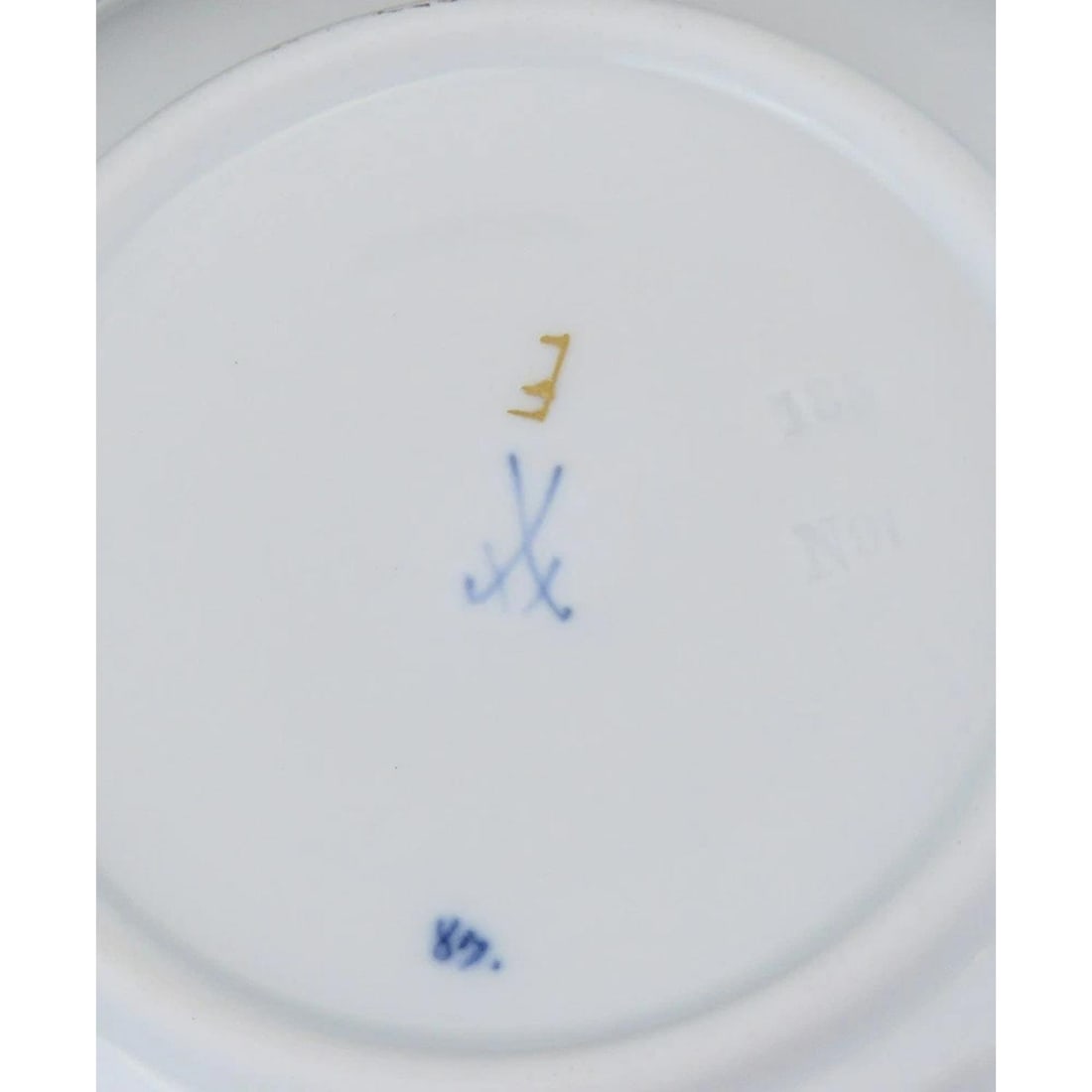 Fantastic 17pc Meissen Full Green Vine Gilt Tea Coffee Cup and Saucer Set - 10