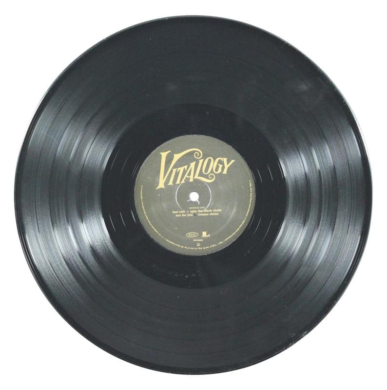 Eddie Vedder Pearl Jam Signed Vitalogy Album Cover W/ Vinyl (BECKETT 10 AUTO + JSA LOA) - 3