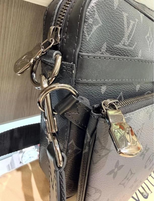 Louis Vuitton Trio Messenger Bag in Monogram Eclipse Reverse Canvas - 4