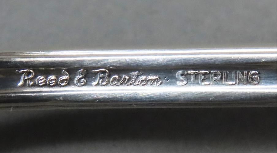 Stunning 36pc Sterling Silver Reed and Barton Florentine Lace Pat Serves 6 - 8