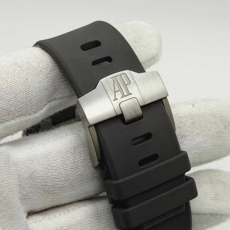 Audemars Piguet Royal Oak Offshore 26400IO 44mm Grey Dial Titanium Box Papers - 8