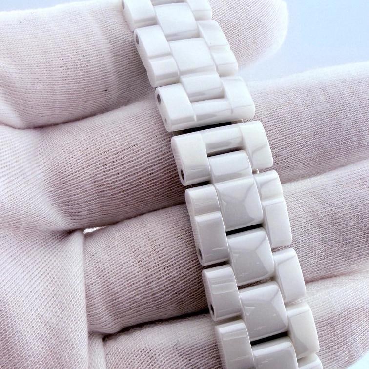 Chanel J12 Factory Diamond Dial Diamond Bezel H2013 42mm Automatic White Ceramic - 6
