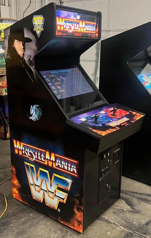 WRESTLEMANIA ARCADE MACHINE by MIDWAY 1995 (Excellent Condition) - 3