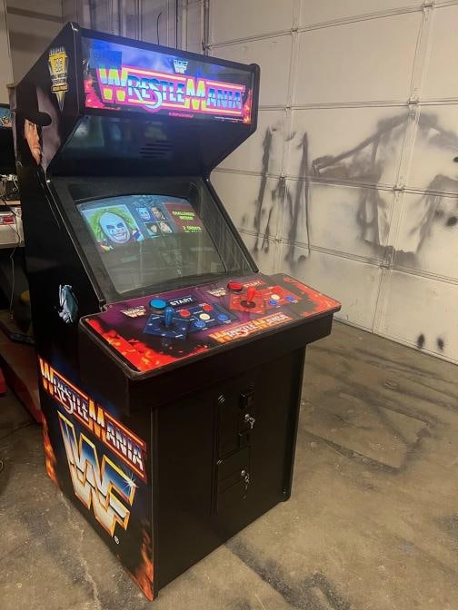 WRESTLEMANIA ARCADE MACHINE by MIDWAY 1995 (Excellent Condition) - 8