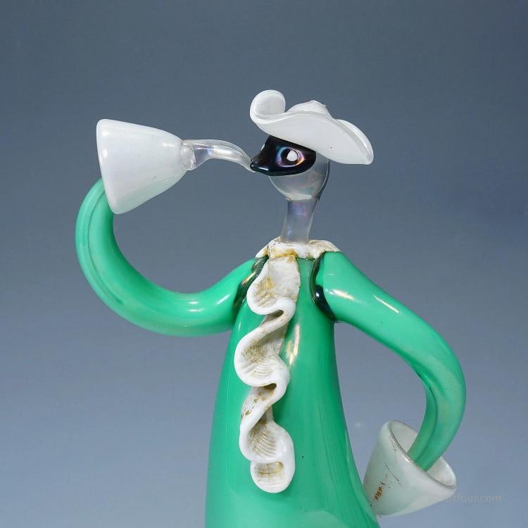 Vintage Murano Art Glass Sculpture of a Venetian Carnivalist, Seguso ca. 1940s - 2