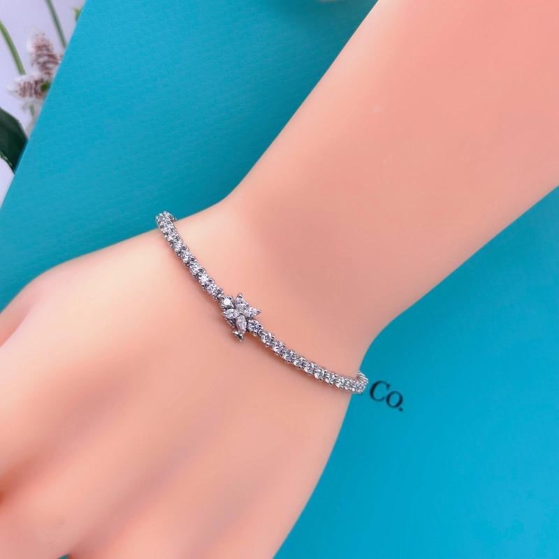 Tiffany & Co. Victoria Diamond Tennis Bracelet 3.08 tcw in Platinum - 17