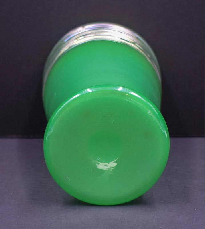Steuben Green Jade with Aurene Threading, Large Art Glass Vase, Circa 1920 - 6