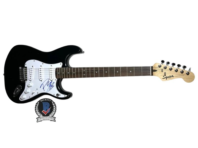 POST MALONE SIGNED AUTOGRAPH FENDER STRATOCASTER FULL SIZE GUITAR BAS BECKETT (1 of 1)