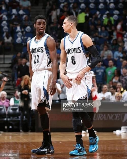 TIMBERWOLVES ANDREW WIGGINS GAME USED WORN SIGNED AUTO SHOES ROOKIE SEASON PSA - 8