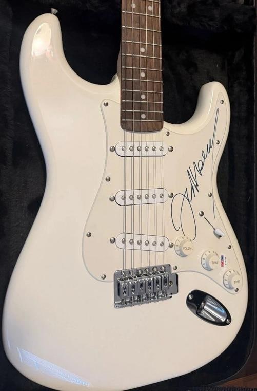Jeff Beck Signed Guitar (PSA) (1 of 11)