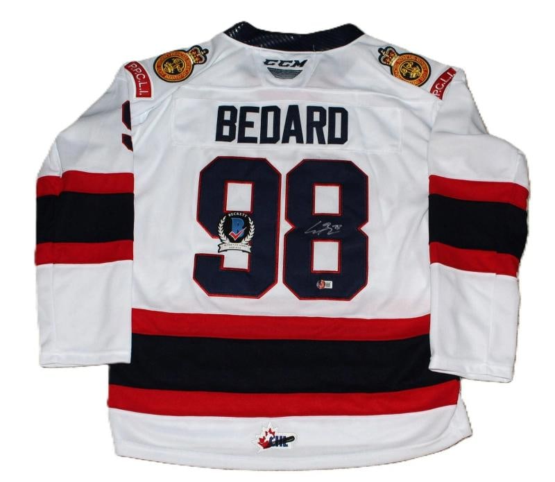 CONNOR BEDARD SIGNED REGINA PATS #98 JERSEY CHICAGO BLACKHAWKS BECKETT COA BAS: Sport: Hockey,Player: Connor Bedard,Signed: Yes,Autograph Authentication: Beckett Authentication Services (BAS),Original/Reprint: Original,Product: Jersey,Country of Origin: Canada