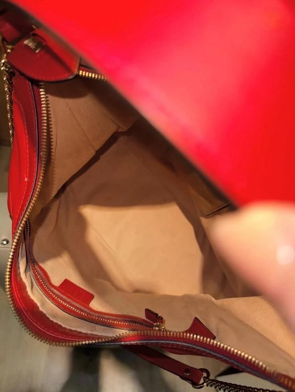 Gucci GG Apollo Shoulder Bag in Red Leather - 6
