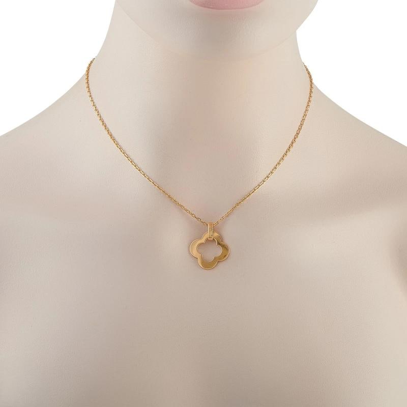 Van Cleef & Arpels Byzantine Alhambra 18K Yellow Gold Pendant Necklace VC22-040 - 2
