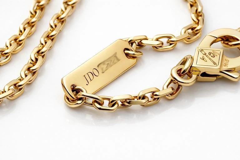 Van Cleef & Arpels Leo Zodiac Pendant Necklace 18K Yellow Gold 4600 COA Box - 14