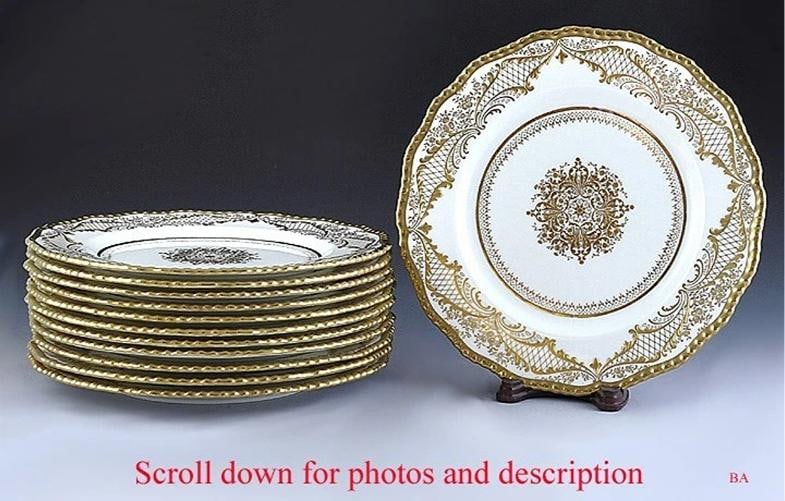 Best 12 Royal Doulton Gilt Porcelain RA2600 Dinner Plates (1 of 5)