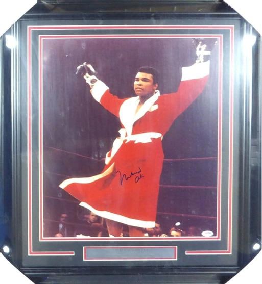Muhammad Ali Autographed Signed Framed 16x20 Photo PSA/DNA: Player: Muhammad Ali,Sport: Boxing,Product: Photo,Signed: Yes,Autograph Authentication: Professional Sports Authenticator (PSA),Original/Reprint: Original,Country of Origin: United States