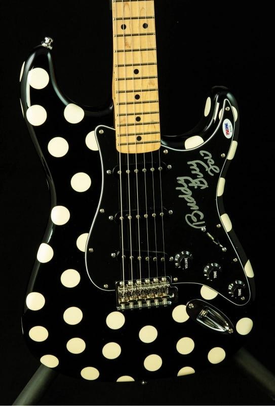 BUDDY GUY Signed Guitar (PSA) (1 of 2)