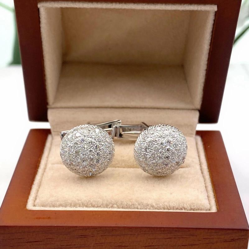 Pave Round Diamonds Domed Circle Cuff Links in 14kt White Gold: Condition: Pre-owned - Good,Brand: Unbranded,Main Stone Treatment: Not Enhanced,Department: Men,Type: Cufflinks,Main Stone Creation: Natural,Metal Purity: 14k,Main Stone Shape: Round,Main Stone