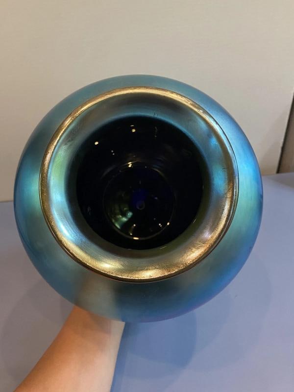 Steuben Art Glass Vase~(11.5" Tall) - 10