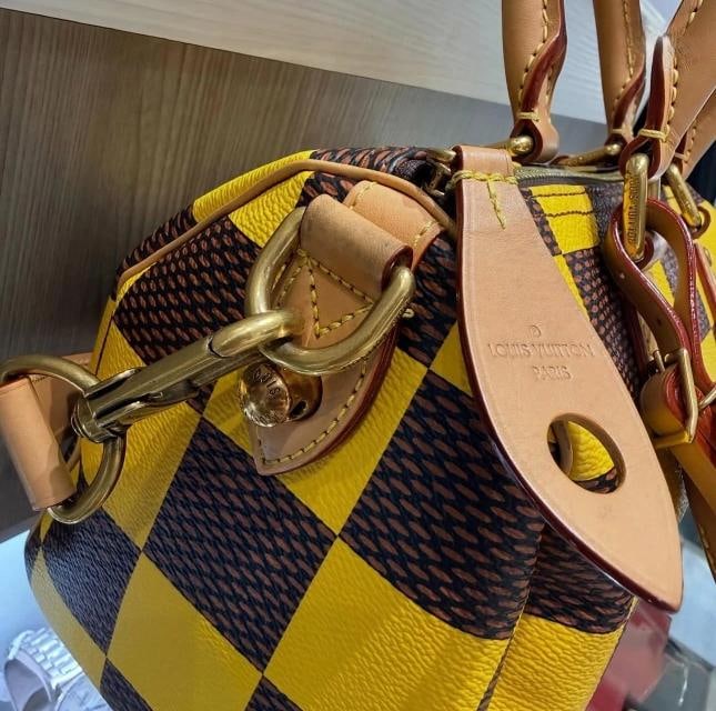 Louis Vuitton Damier Pop Speedy BandouliÃƒÂ¨re 25 in Jaune Mat (2024) - 4